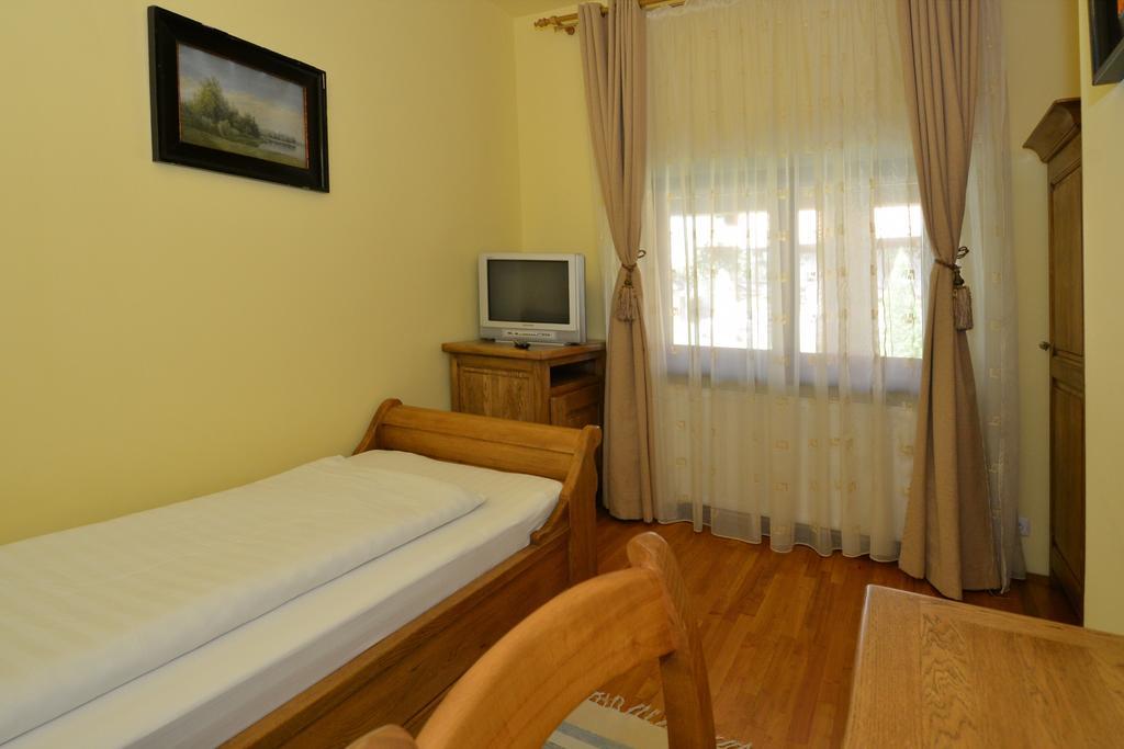 Schwabenhaus Hotel Sándorháza Szoba fotó